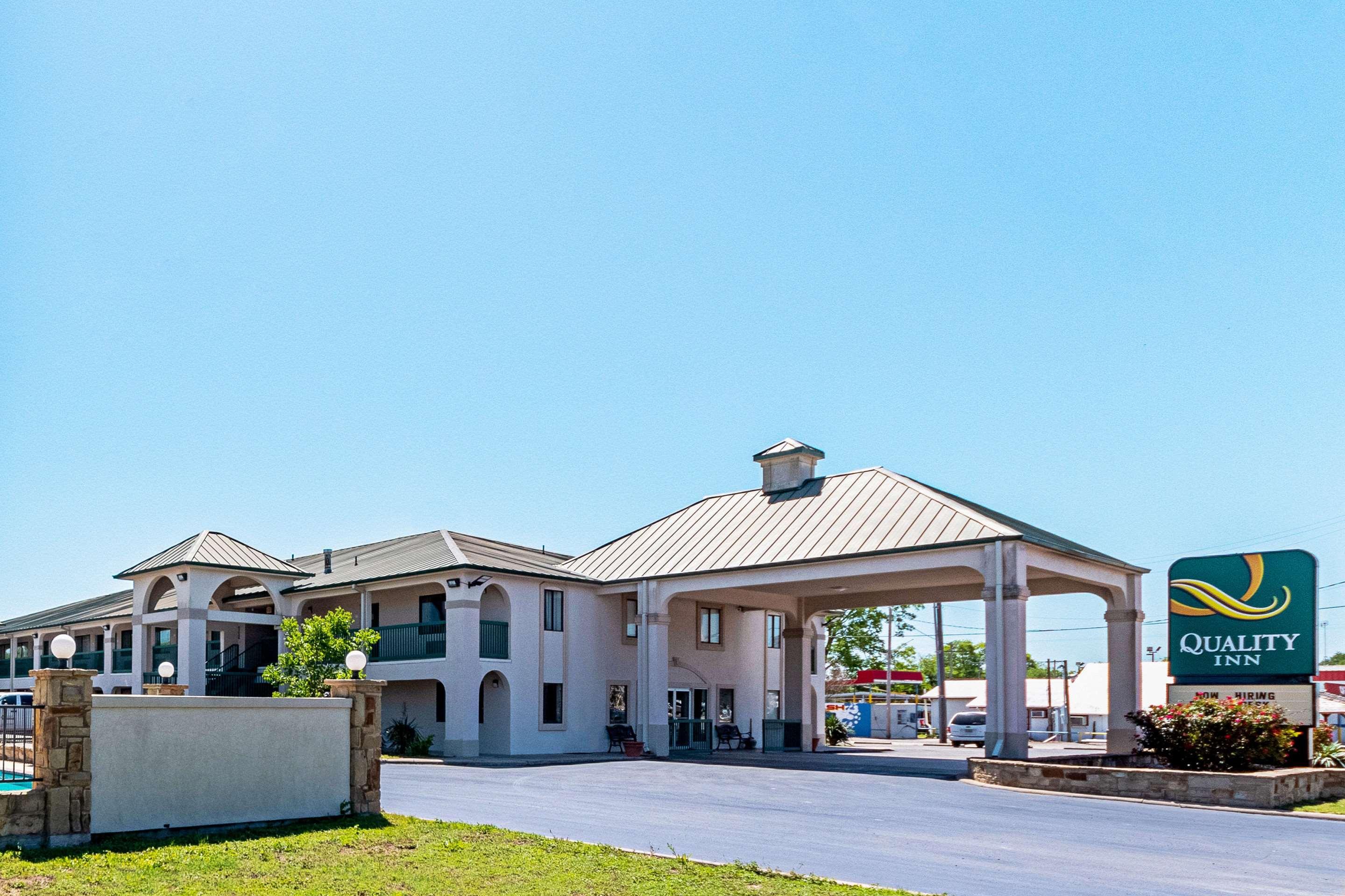 Quality Inn Three Rivers Esterno foto