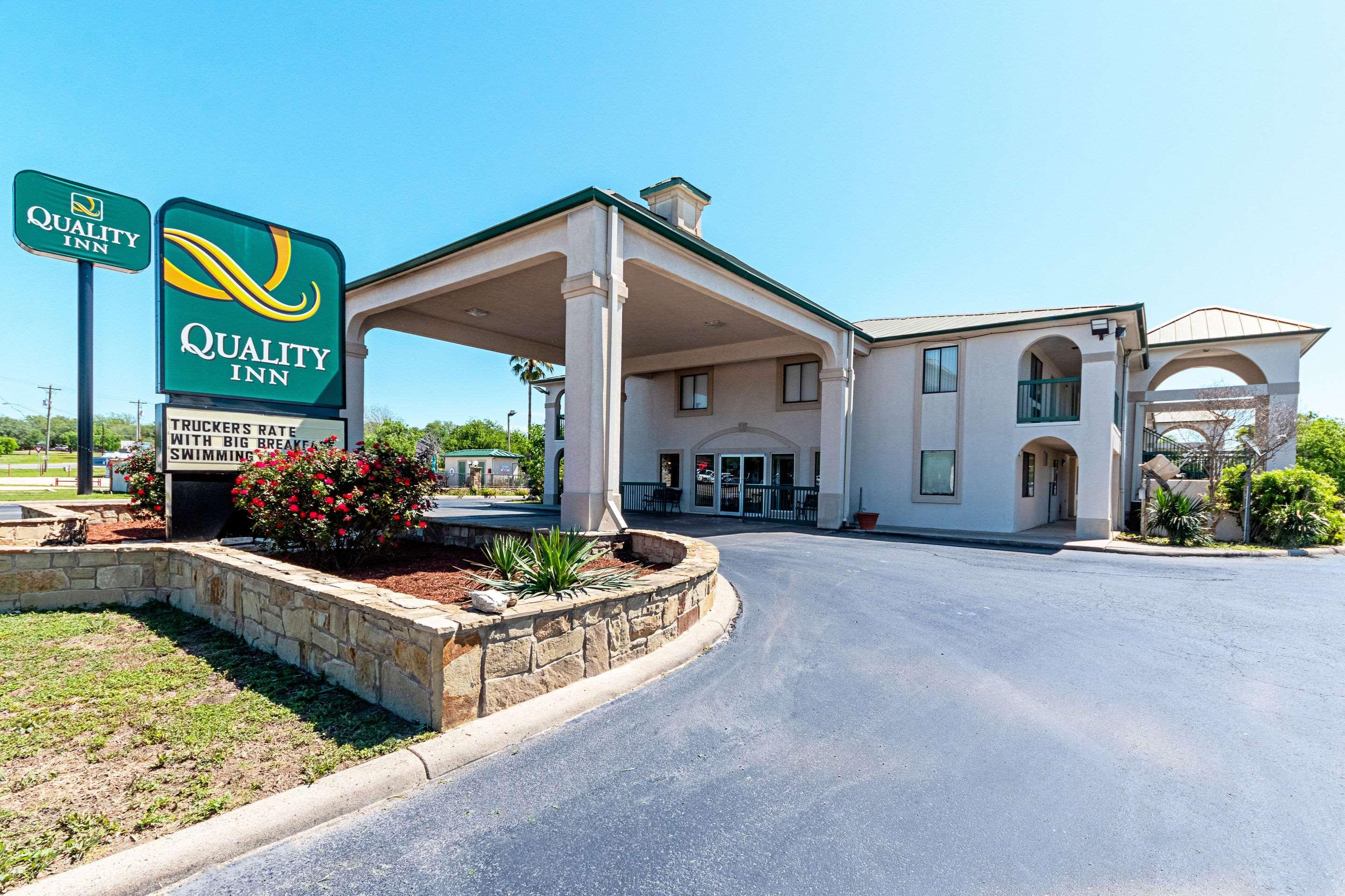 Quality Inn Three Rivers Esterno foto