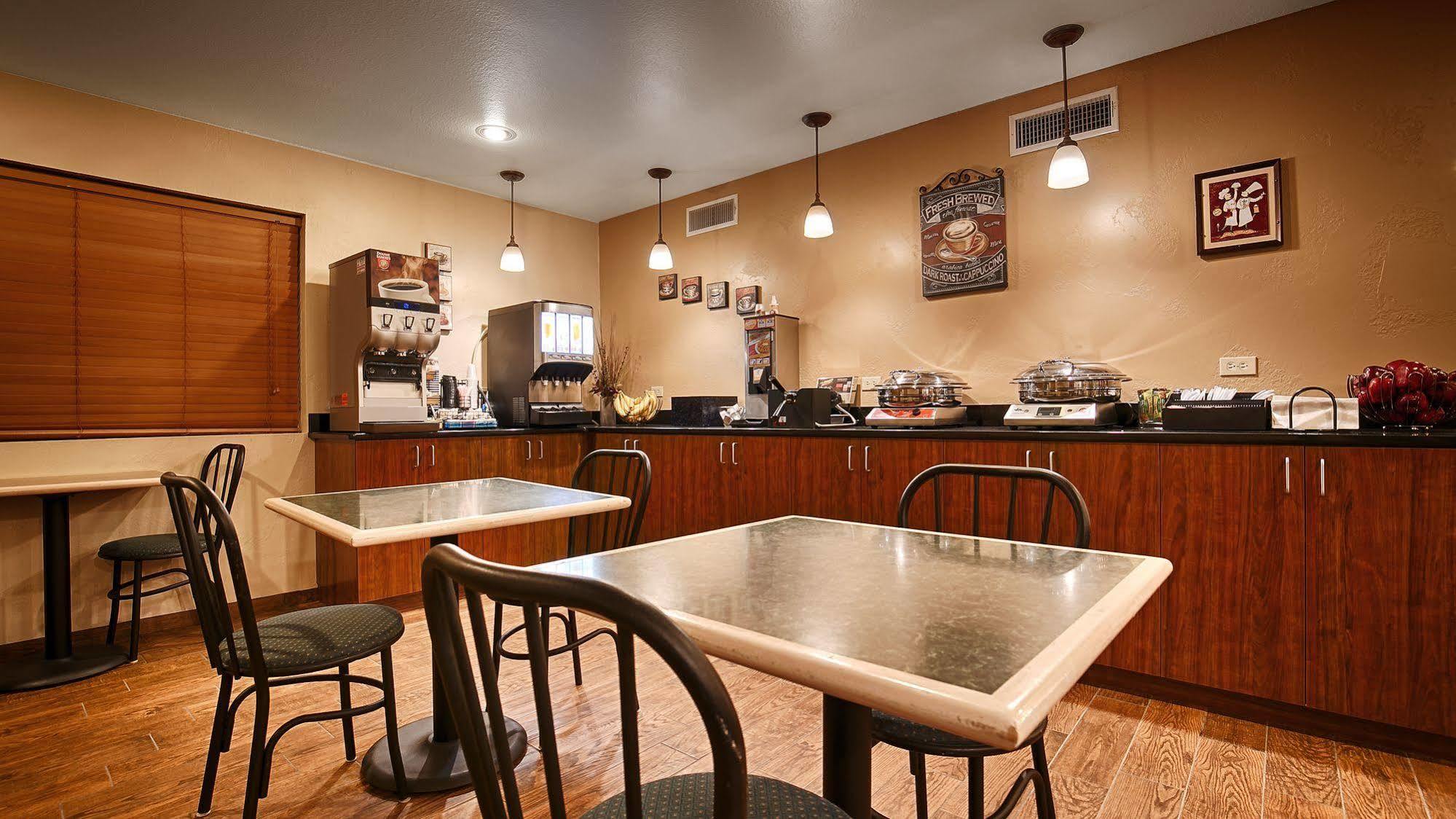 Quality Inn Three Rivers Ristorante foto