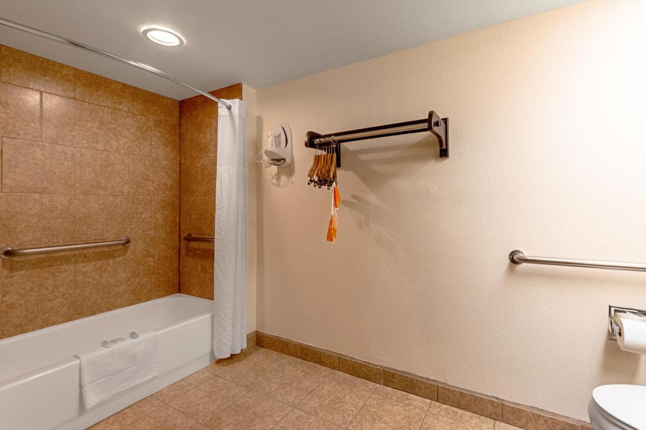 Quality Inn Three Rivers Esterno foto